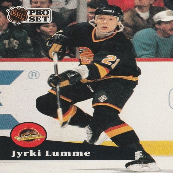 Jyrki Lumme Hockey Card Collection - Picture 6 of 9